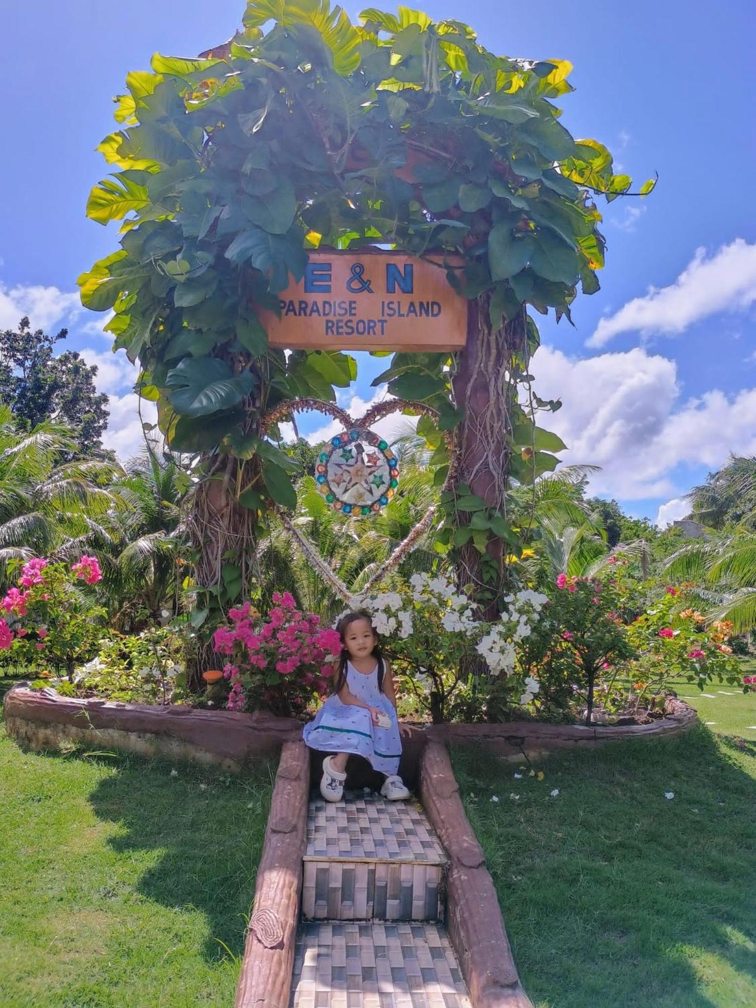 E&N Paradise Island Resort Siquijor Esterno foto