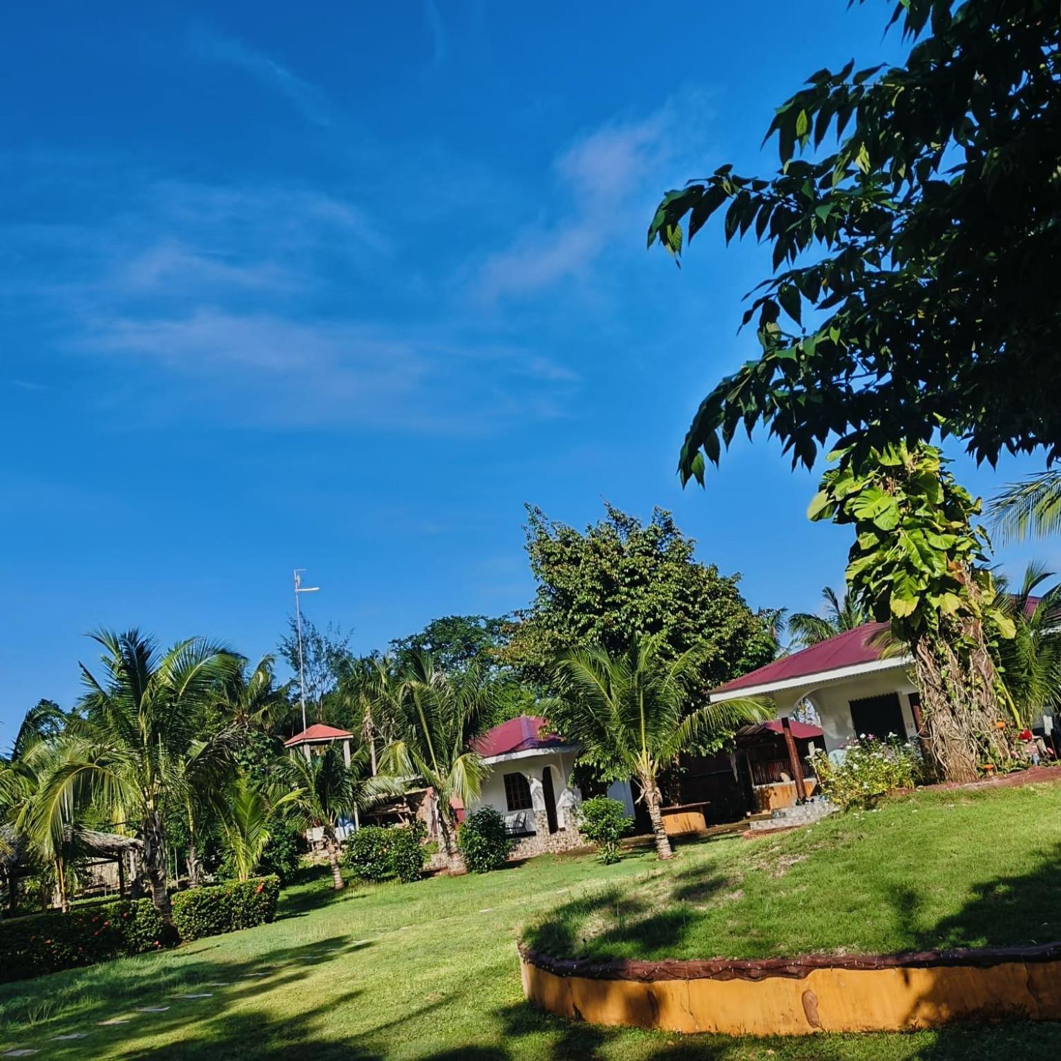 E&N Paradise Island Resort Siquijor Esterno foto