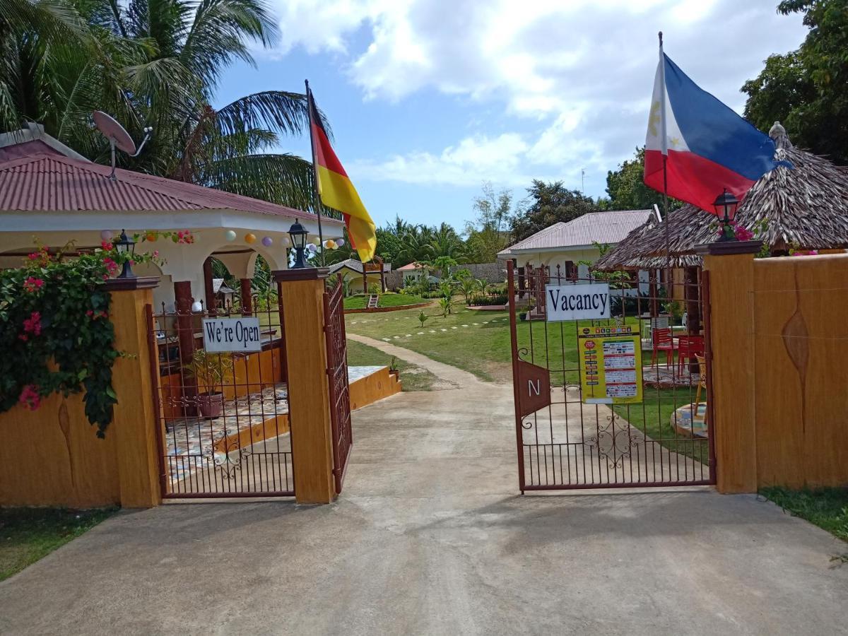 E&N Paradise Island Resort Siquijor Esterno foto